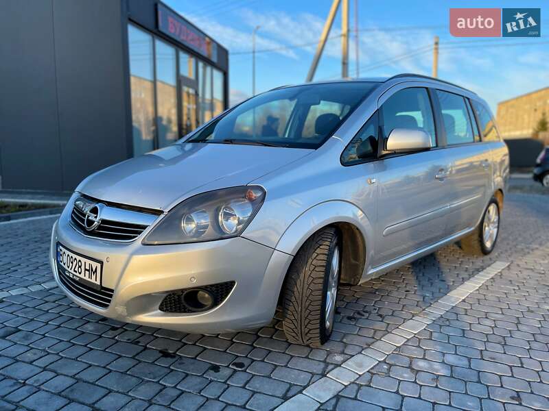 Мінівен Opel Zafira 2013 в Львові