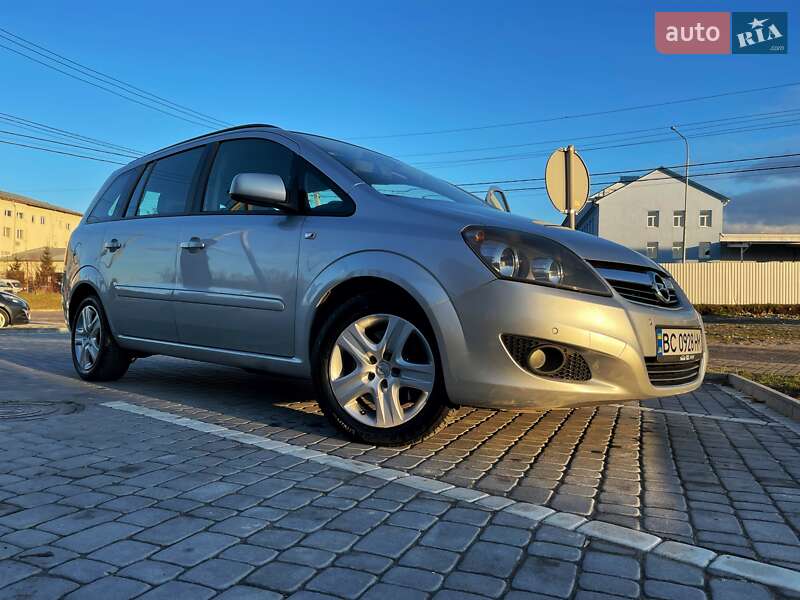 Мінівен Opel Zafira 2013 в Львові