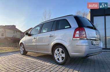 Мінівен Opel Zafira 2013 в Львові