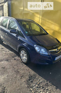 Opel Zafira 2012