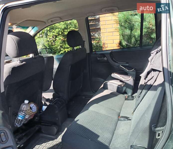 Мінівен Opel Zafira 2003 в Луцьку