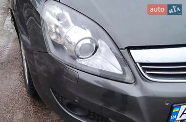 Минивэн Opel Zafira 2012 в Барышевке