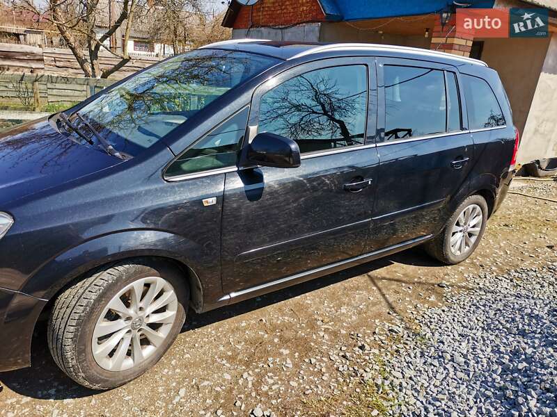 Минивэн Opel Zafira 2014 в Житомире фото 4 Минивэн Opel Zafira 2014 в Житомире