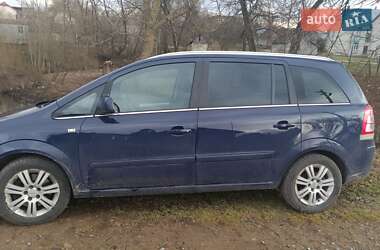 Мінівен Opel Zafira 2013 в Дрогобичі