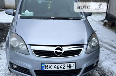 Мінівен Opel Zafira 2007 в Дубні