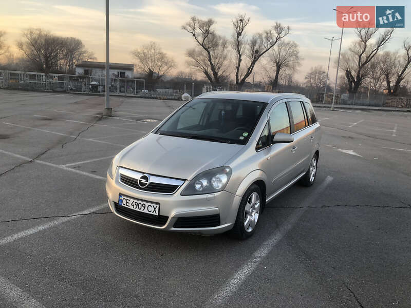 Минивэн Opel Zafira 2007 в Черновцах