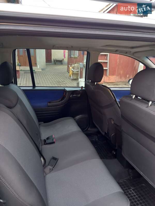 Мінівен Opel Zafira 2001 в Чернівцях фото 6 Мінівен Opel Zafira 2001 в Чернівцях