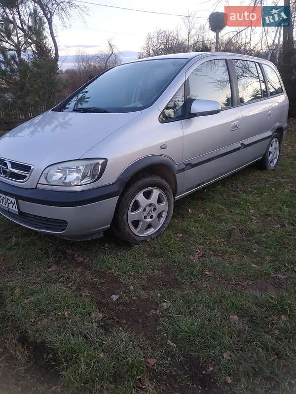 Мінівен Opel Zafira 2003 в Дрогобичі