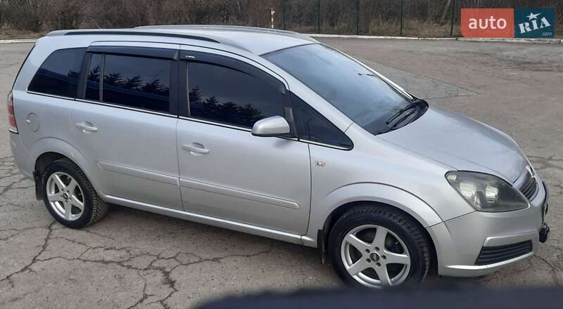 Минивэн Opel Zafira 2006 в Тернополе