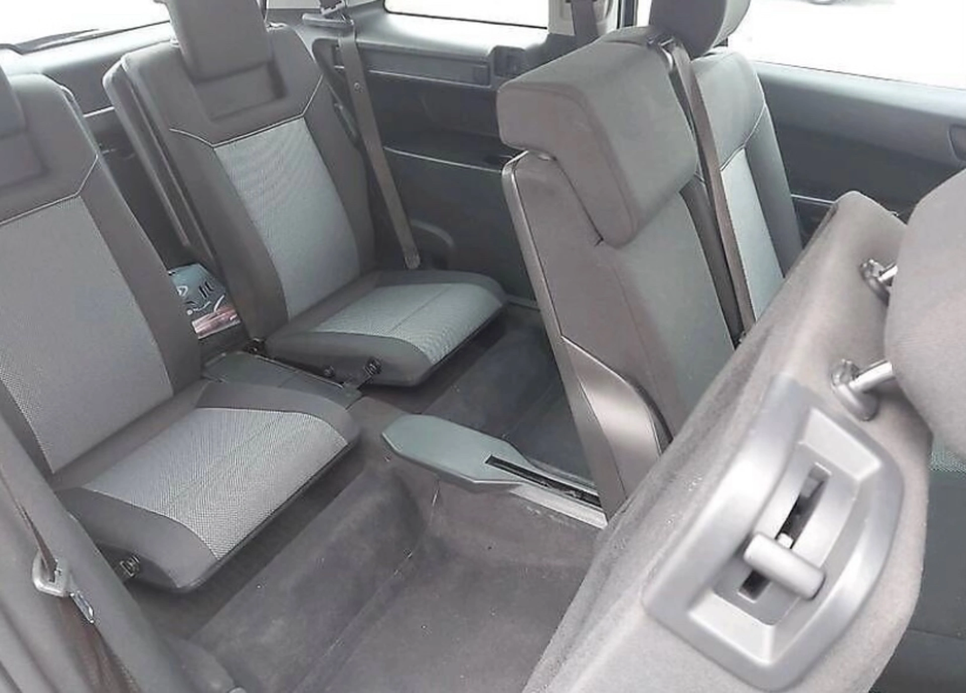 2010 Opel Zafira - мініатюра 8