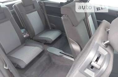Минивэн Opel Zafira 2010 в 