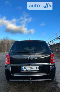 Минивэн Opel Zafira 2010 в Маневичах