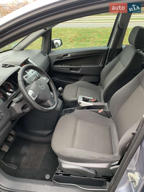 Мінівен Opel Zafira 2009 в Вінниці