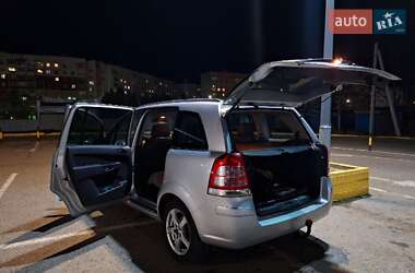 Минивэн Opel Zafira 2009 в 