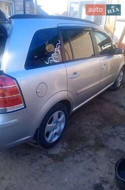 Минивэн Opel Zafira 2006 в Хмельнике