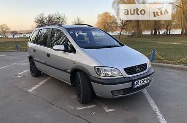 Минивэн Opel Zafira 2002 в Ладыжине