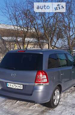 Минивэн Opel Zafira 2008 в Обухове