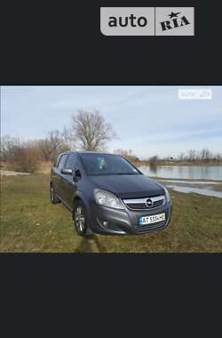 Мінівен Opel Zafira 2010 в Надвірній