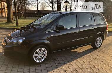 Минивэн Opel Zafira 2012 в Калуше