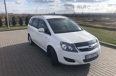 Минивэн Opel Zafira 2014 в Городке