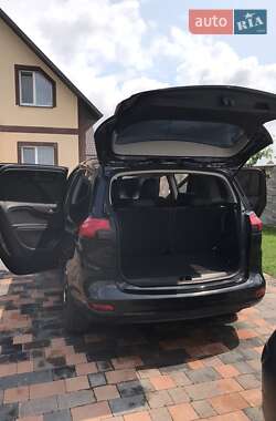 Минивэн Opel Zafira 2014 в 