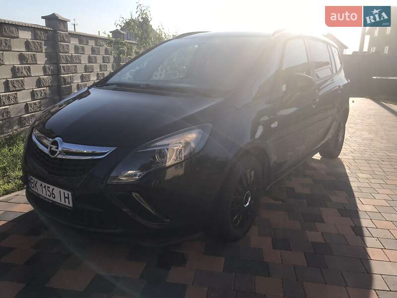 Мінівен Opel Zafira 2014 в Рівному