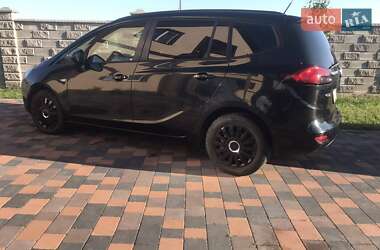 Минивэн Opel Zafira 2014 в 