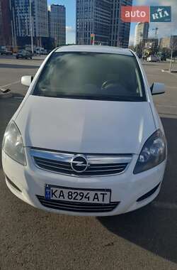 Opel Zafira 2011