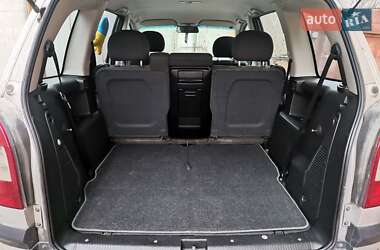 Минивэн Opel Zafira 2003 в Павлограде