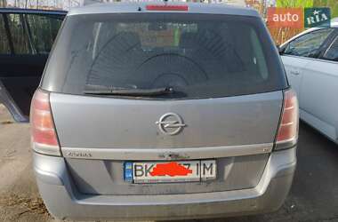 Минивэн Opel Zafira 2005 в Ровно