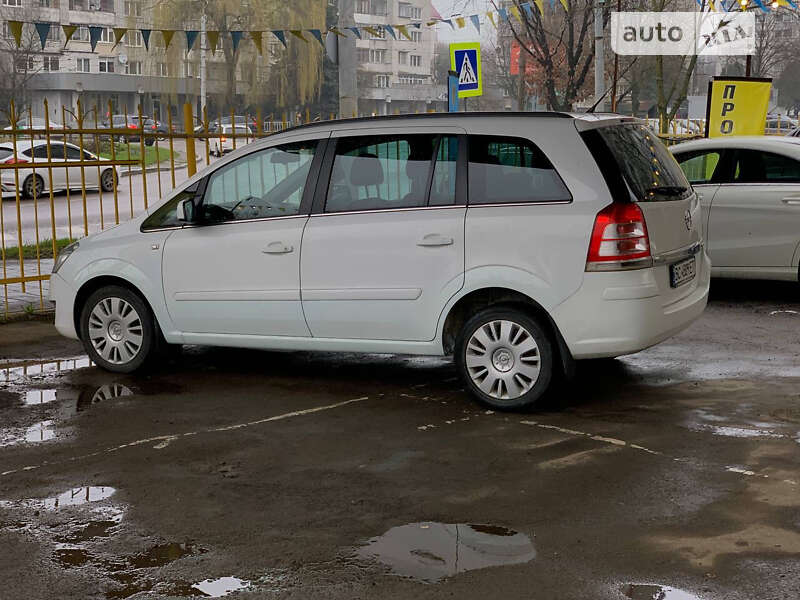 Минивэн Opel Zafira 2011 в Львове