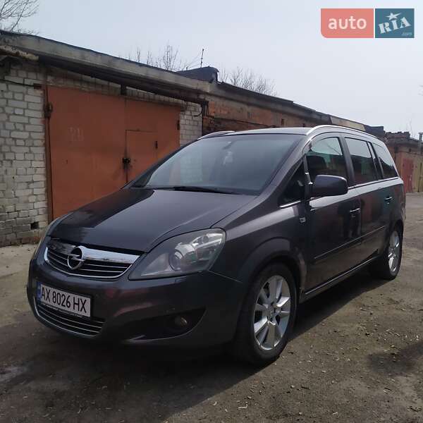 Мінівен Opel Zafira 2011 в Харкові