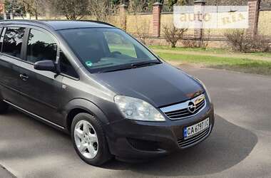 Минивэн Opel Zafira 2008 в Черкассах