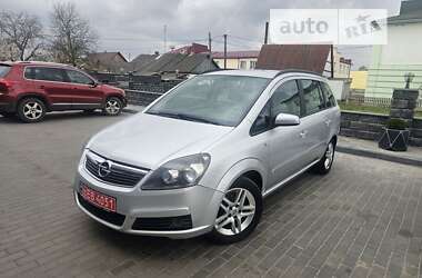 Минивэн Opel Zafira 2007 в Луцке