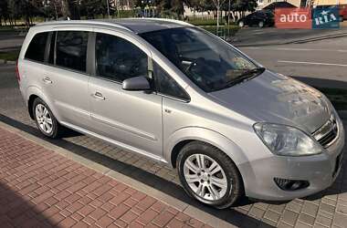 Минивэн Opel Zafira 2008 в Могилев-Подольске