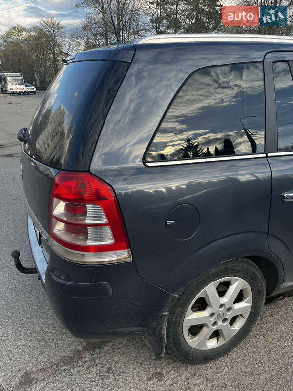 Мінівен Opel Zafira 2008 в Тернополі