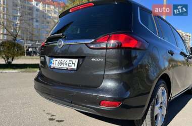 Минивэн Opel Zafira 2014 в 