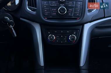 Минивэн Opel Zafira 2014 в 