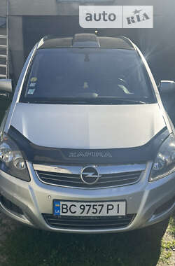 Opel Zafira 2011