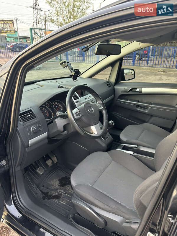 Минивэн Opel Zafira 2009 в Житомире