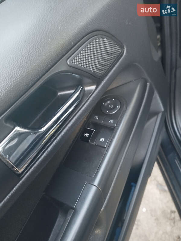 Минивэн Opel Zafira 2005 в Чуднове