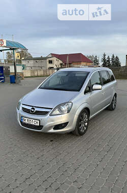 Мінівен Opel Zafira 2011 в Рівному