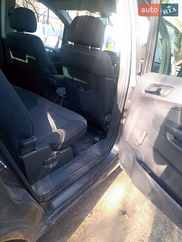 Минивэн Opel Zafira 2011 в Сарнах