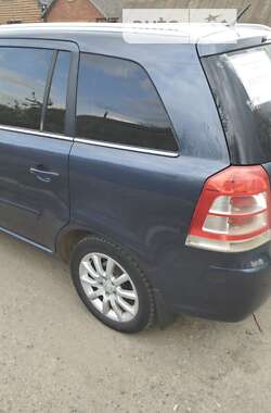 Минивэн Opel Zafira 2008 в Баре