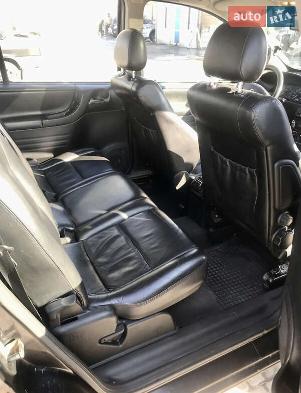 Мінівен Opel Zafira 2001 в Херсоні