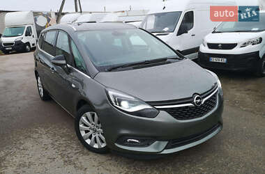 Opel Zafira 2017