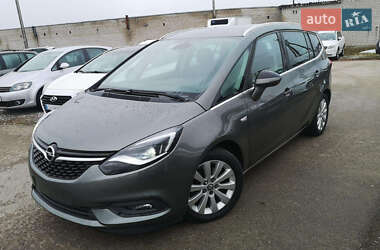 Минивэн Opel Zafira 2017 в 