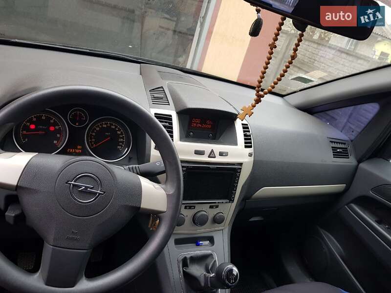 Мінівен Opel Zafira 2008 в Бродах