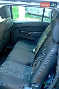 Минивэн Opel Zafira 2008 в 