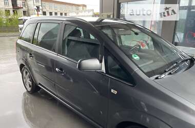 Минивэн Opel Zafira 2011 в Виннице